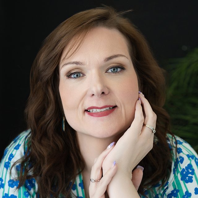 Becky Beach headshot